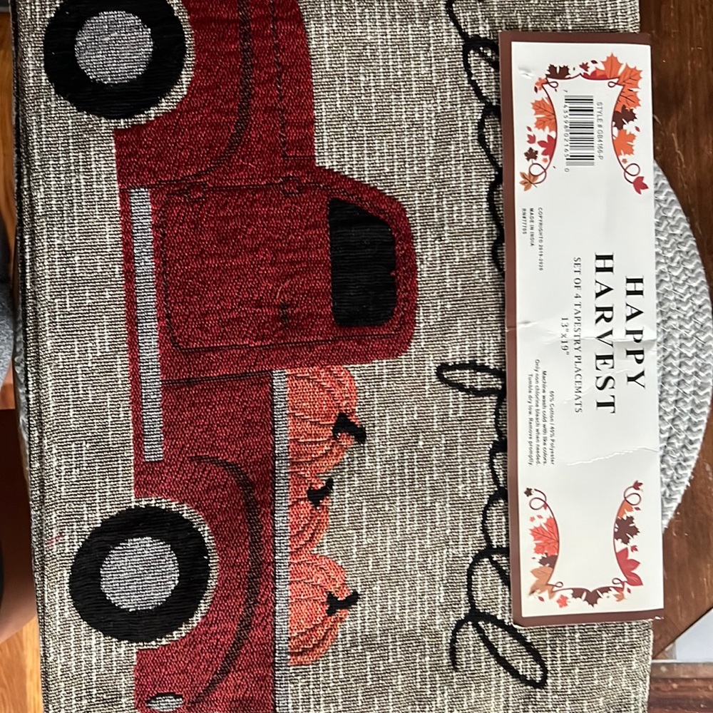 Happy Harvest four set placemats! 🍂